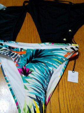 BLACK SWIM BOTTOM MATERNITY ISABEL NEW WITHOUT TAGS SIZE MED